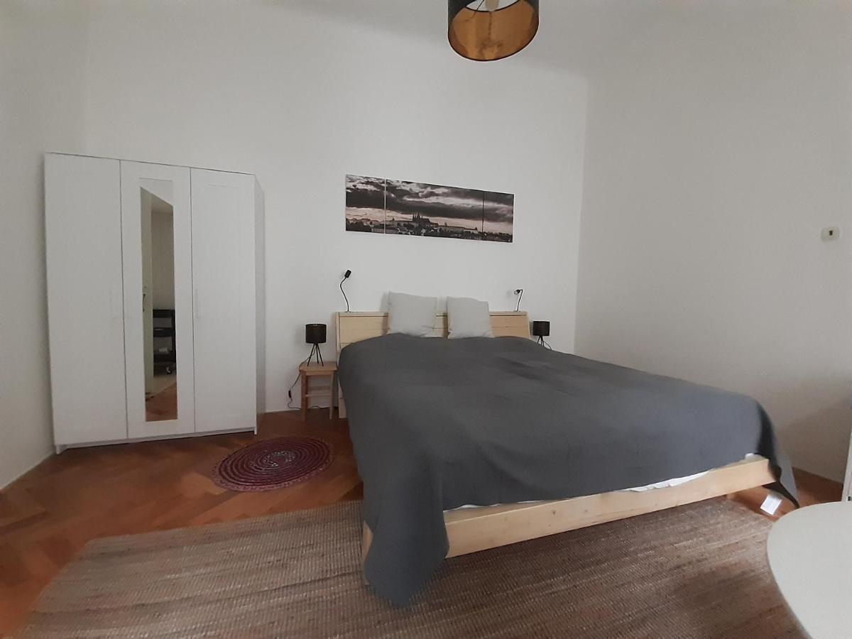 Soukromy Pokoj V Srdci Prahy Apartment Prague Ngoại thất bức ảnh